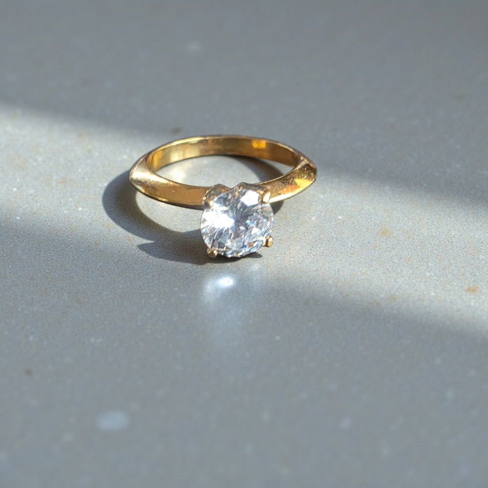 Gold Tone Solitaire Ring Size 4 Round Clear Stone Classic Minimalist Band